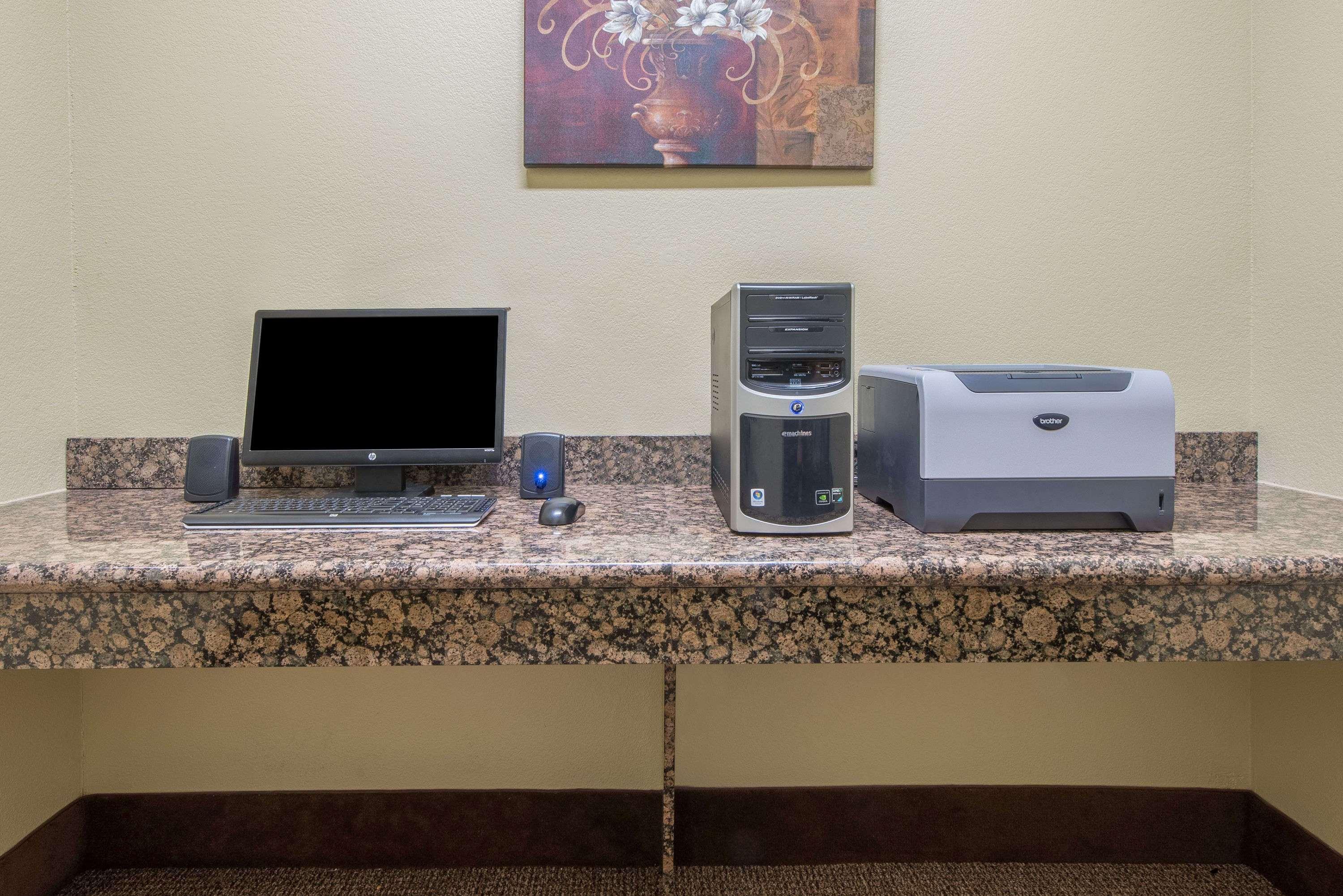 Baymont By Wyndham Wichita Falls Εξωτερικό φωτογραφία