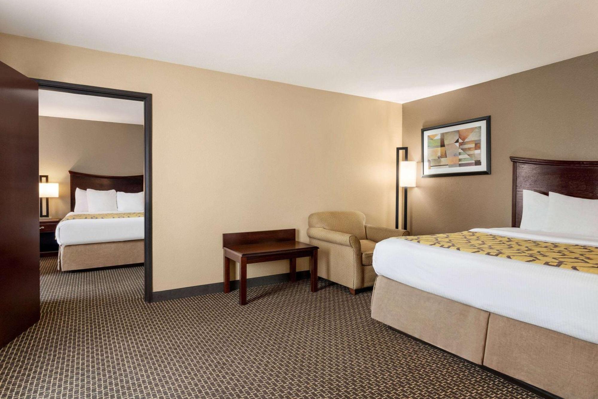 Baymont By Wyndham Wichita Falls Εξωτερικό φωτογραφία