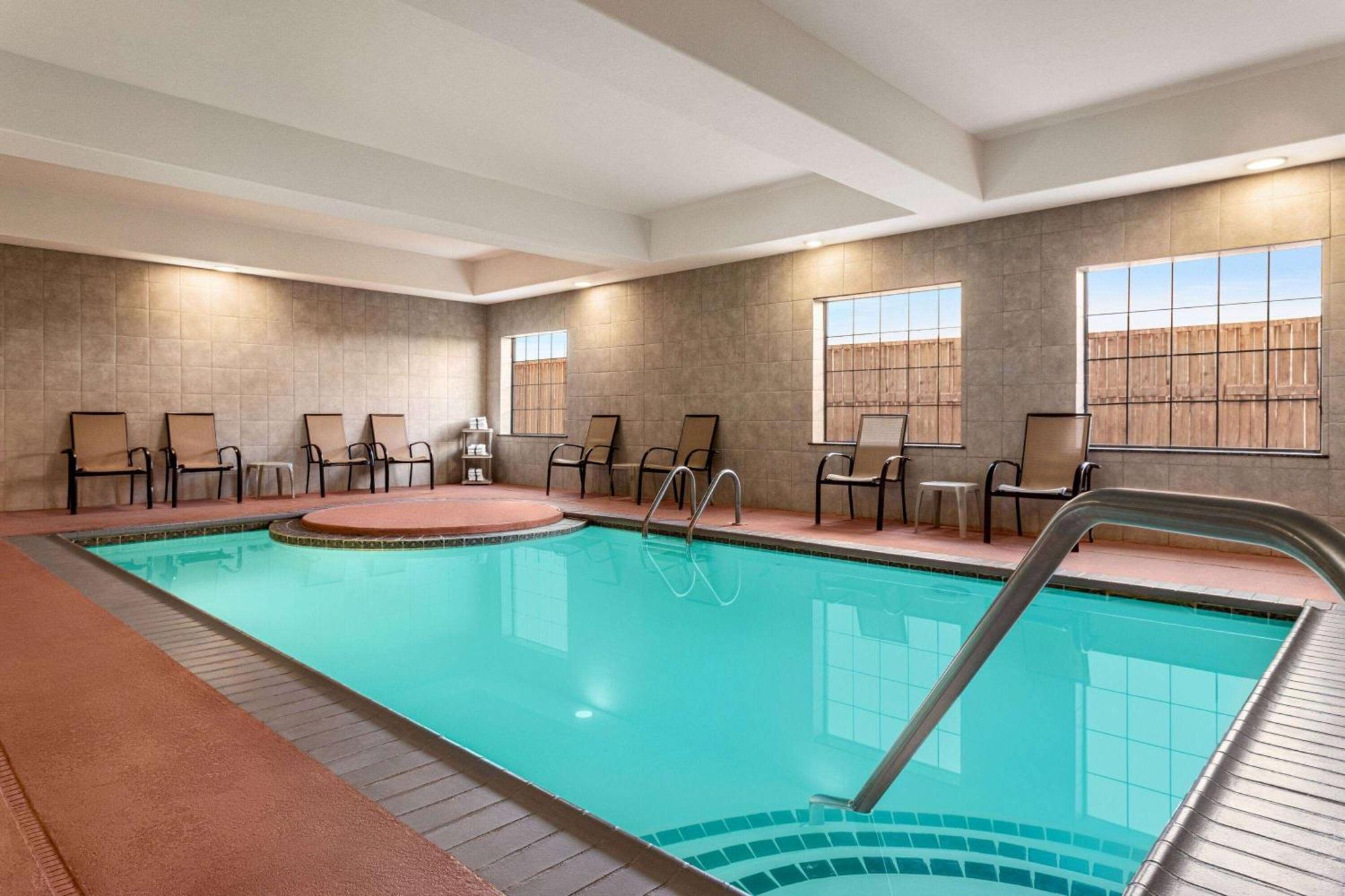 Baymont By Wyndham Wichita Falls Εξωτερικό φωτογραφία